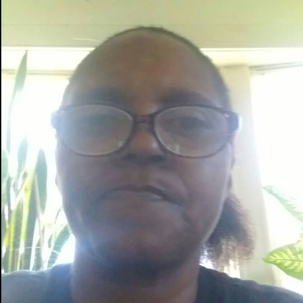 Meet your Posher, Carla